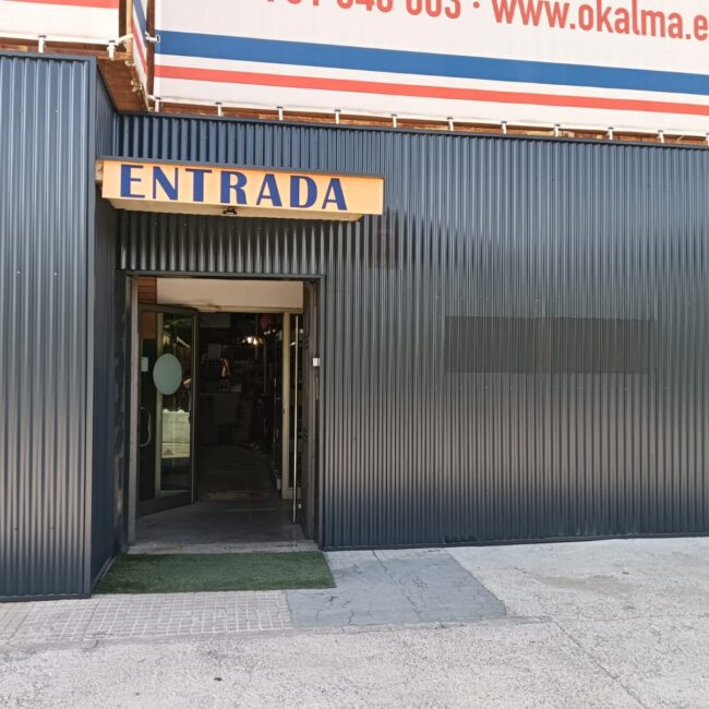 FACHADA METÁLICA OKALMA 2
